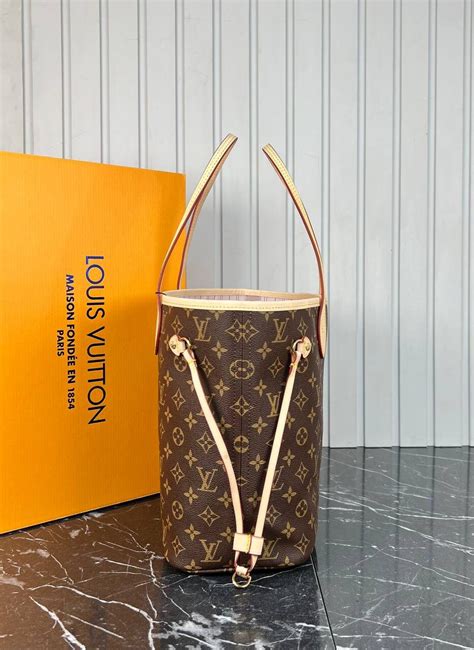 medium louis vuitton bag|Louis Vuitton neverfull medium bag.